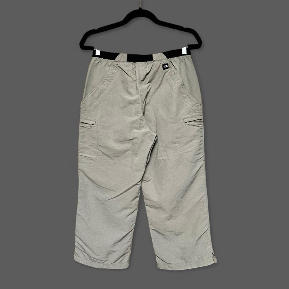 The North Face Light Gray Capris with Black Waist Strap - Picture 2 of 4